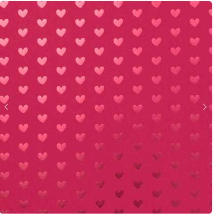 דף קארדסטוק באזיל פוקסיה בעיצוב לבבות פויל